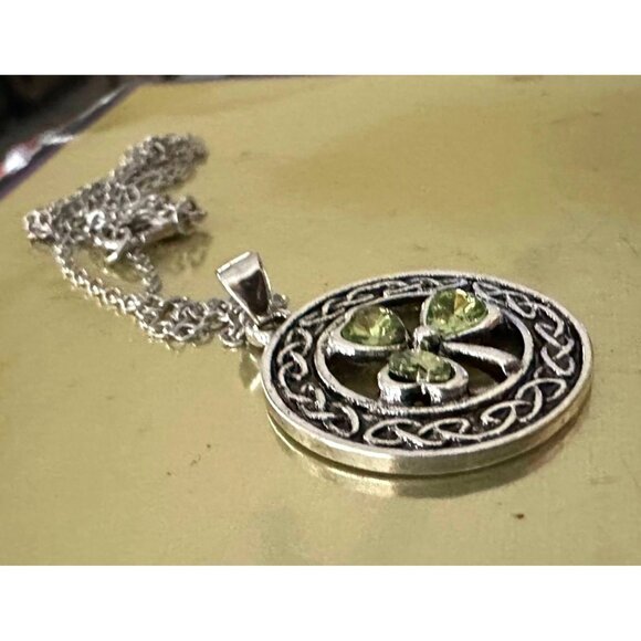 Shamrock Necklace New Celtic Knot Open Cut Design 18 in Chain St Patrick… - Picture 7 of 10